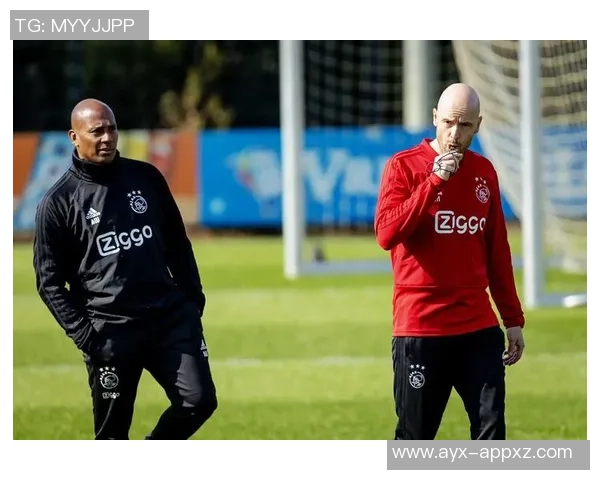 富安健洋抵达阿姆斯特丹明天将进行阿贾克斯体检开启新篇章