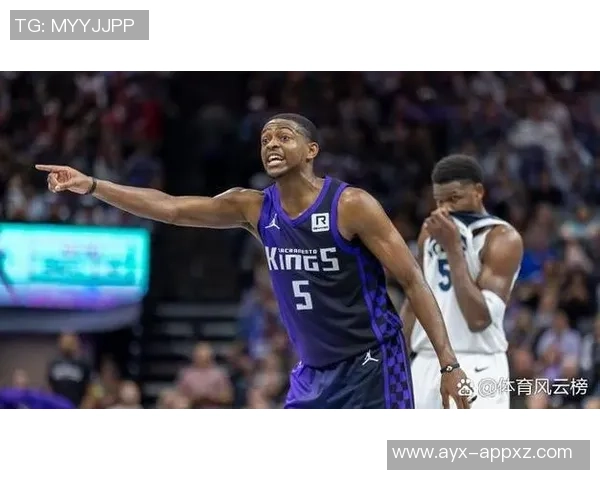 爱德华兹半场表现分析：11投4中收获10分6篮板2助攻并有3次失误